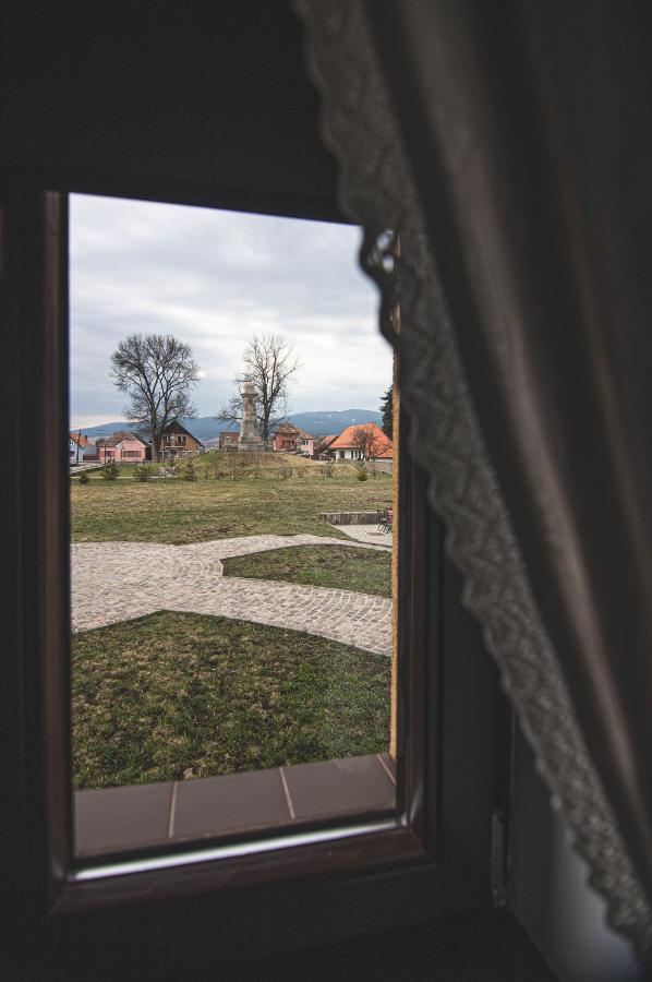 Hotel Amadé Siculeni Exteriér fotografie